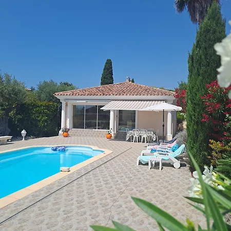 Maison 3 Avec Piscine à 5 Min à Pied De La Hébergement de vacances Bandol