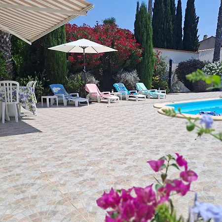 Hébergement de vacances Maison 3 Avec Piscine à 5 Min à Pied De La Bandol