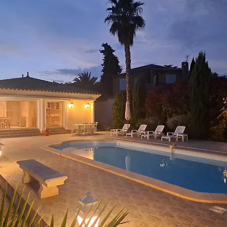 Maison 3 Avec Piscine A 5 Min A Pied De La Nyaraló *