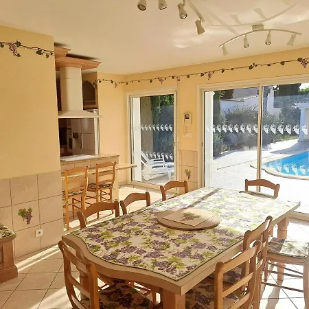 Semesterbostad Maison 3 Avec Piscine A 5 Min A Pied De La